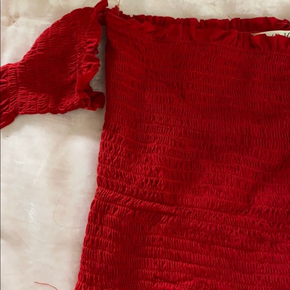 Red crop top - Picture 2 of 4